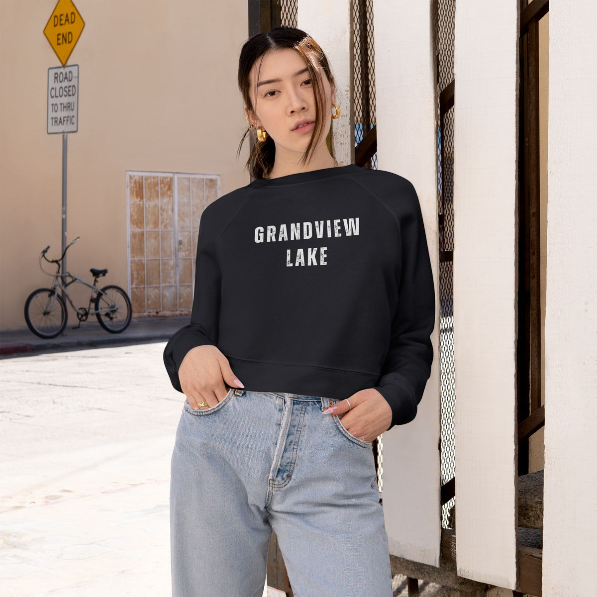 Grandview Lake Cropped Pullover — Minimal White Fleece for Women